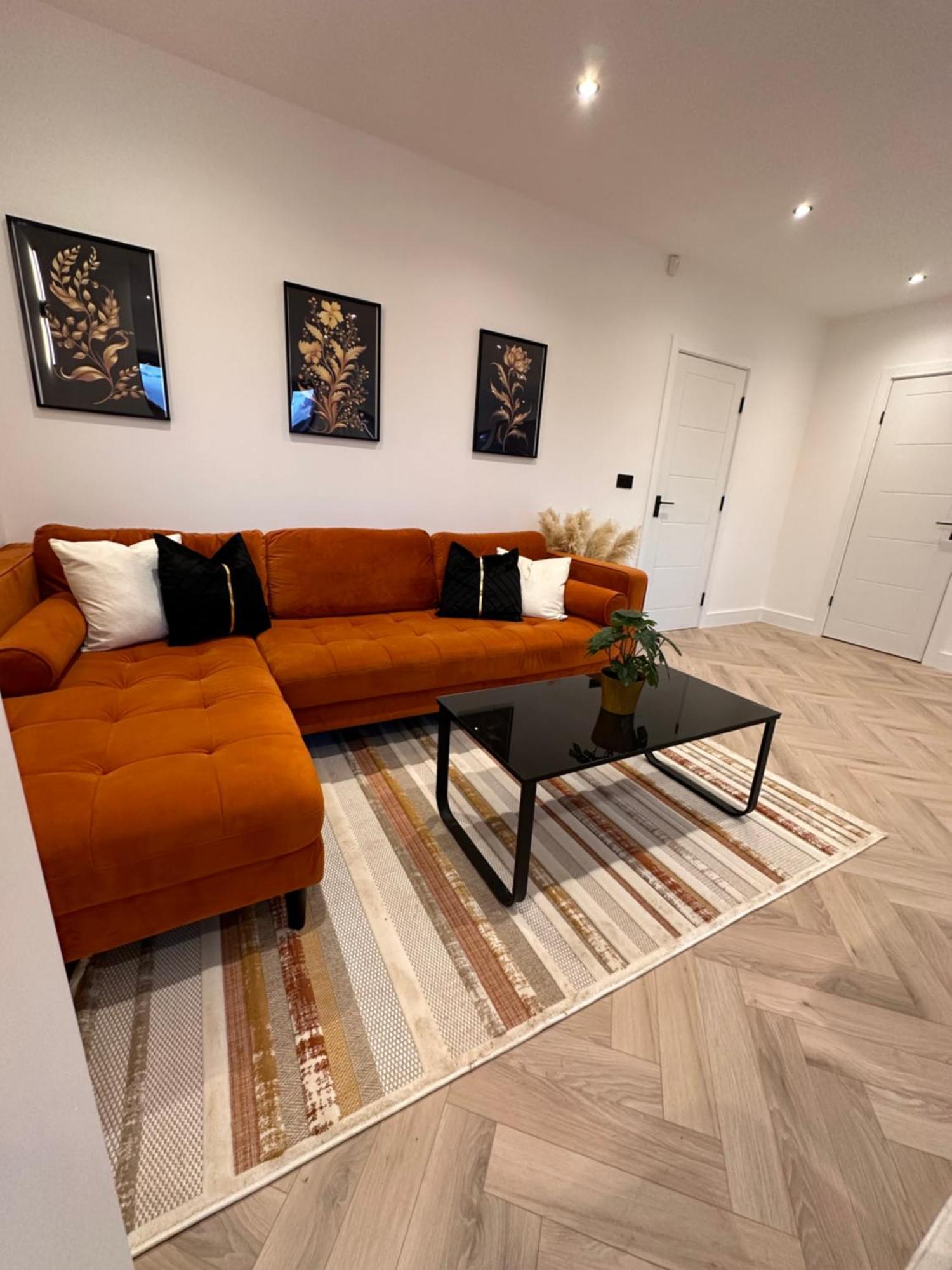 R5 - Luxury Private Ensuite Self-Contained Room - Newly Renovated Гейлсовен Екстер'єр фото